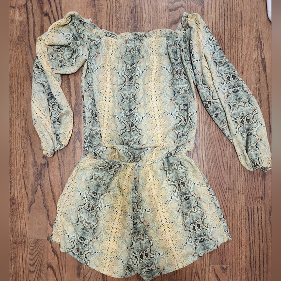Izzi & Lola Snakeskin Romper - Picture 1 of 6
